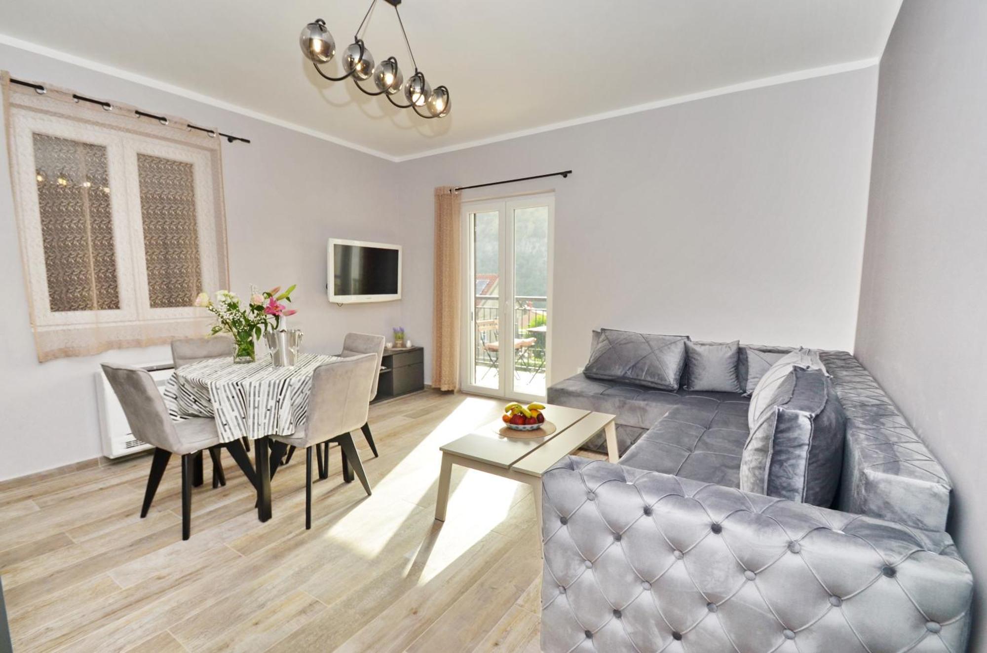 Apartments Orizzonte With Beautiful View Of The Bay Kotor Exterior photo